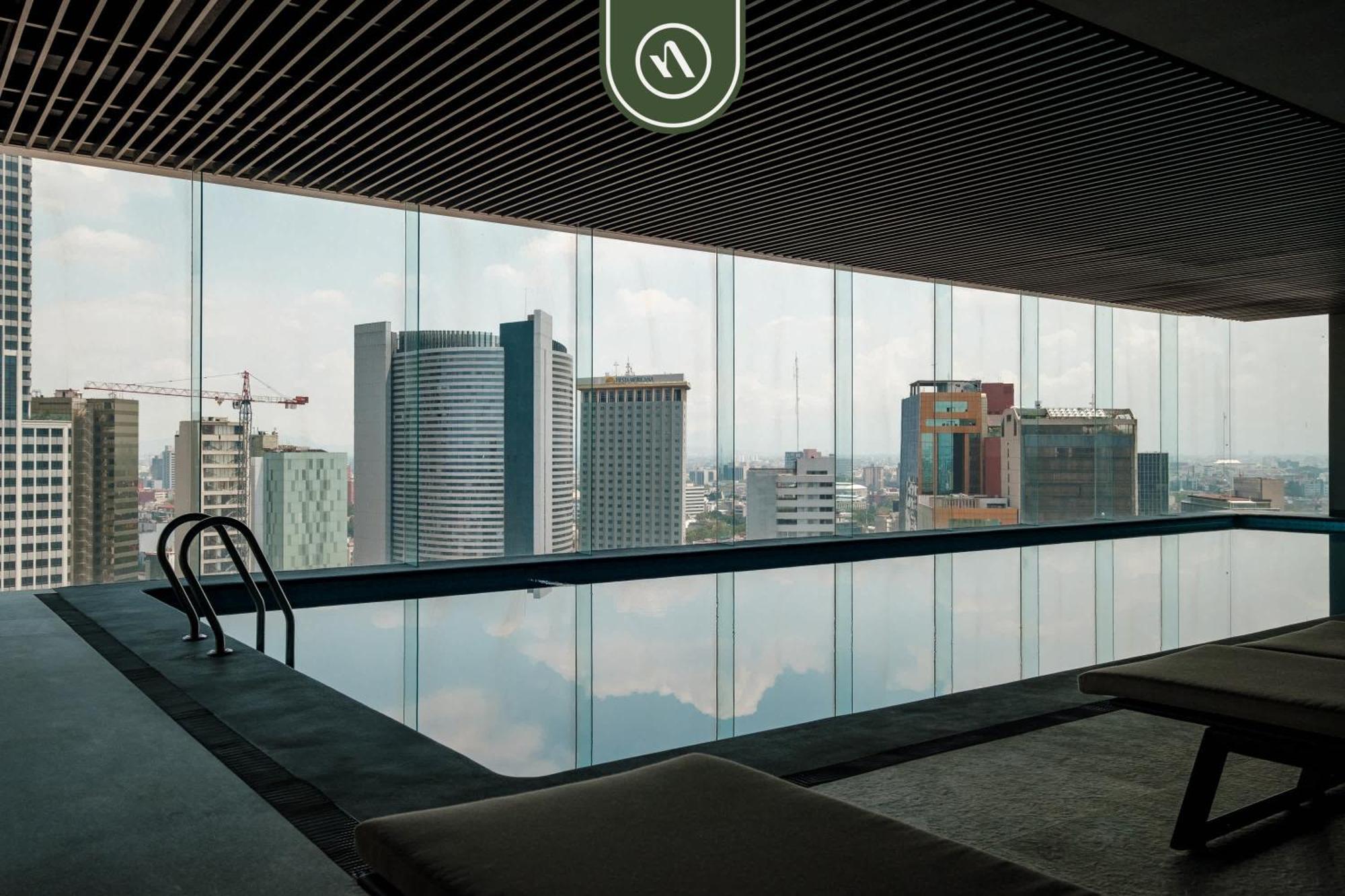 With Amazing View - Great Location - Pool Apartamento